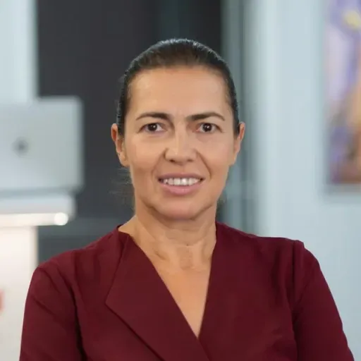 Dr. Cristina Ivan
