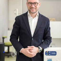 Dr Mihai Vidican