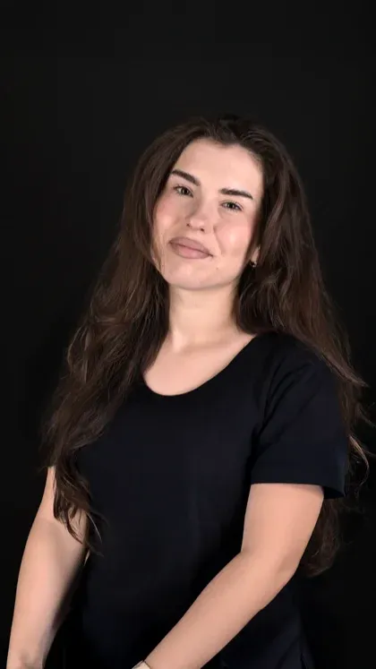 Dr. Anca Panait
