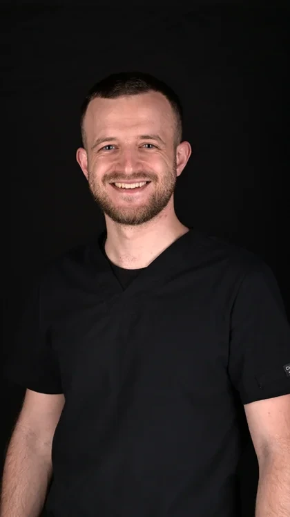 Dr. Lucian Figuja